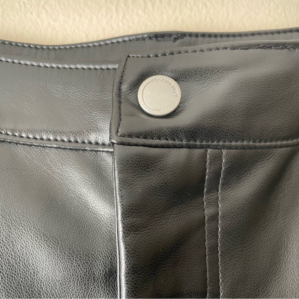 BLANKNYC Faux Leather High Rise SZ 28 Wide Leg Cargo Pants Festival Fall Winter - Picture 3 of 6